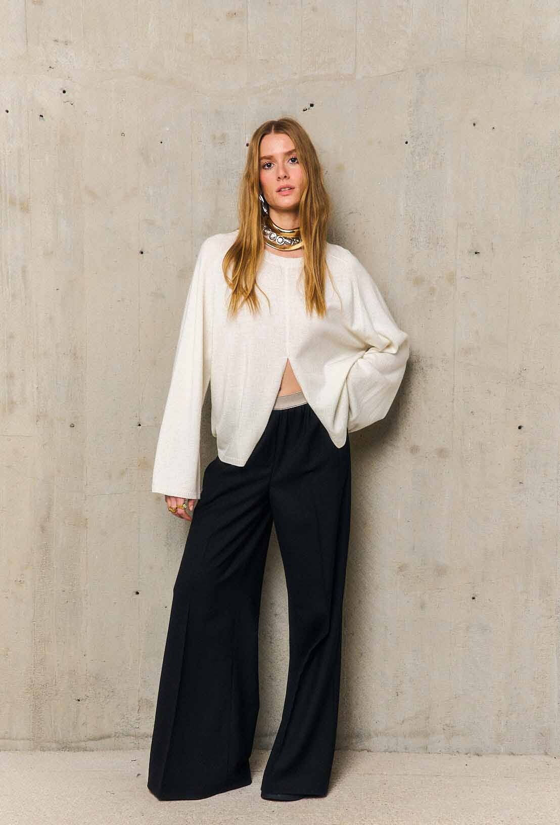 AINA SWEATER