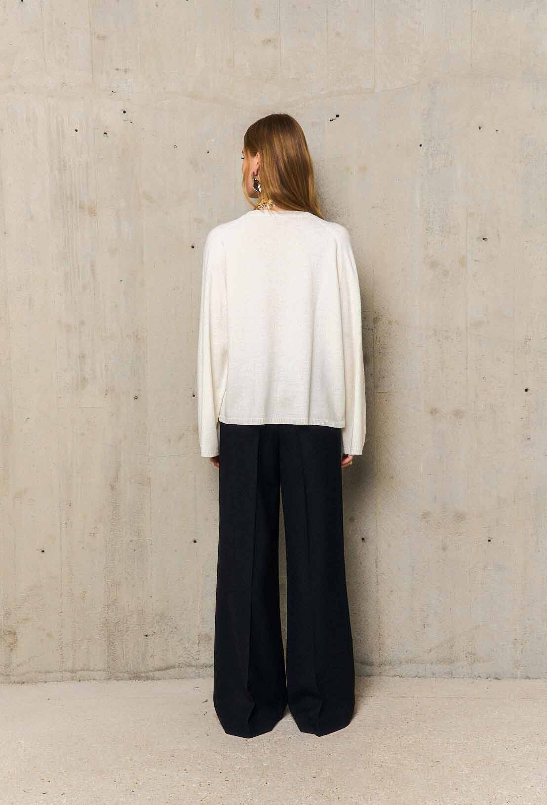 AINA SWEATER