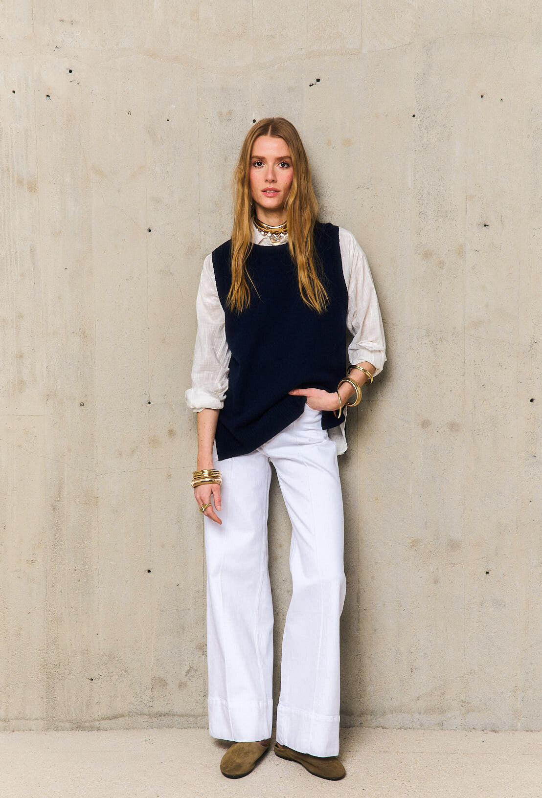 AINA SWEATER