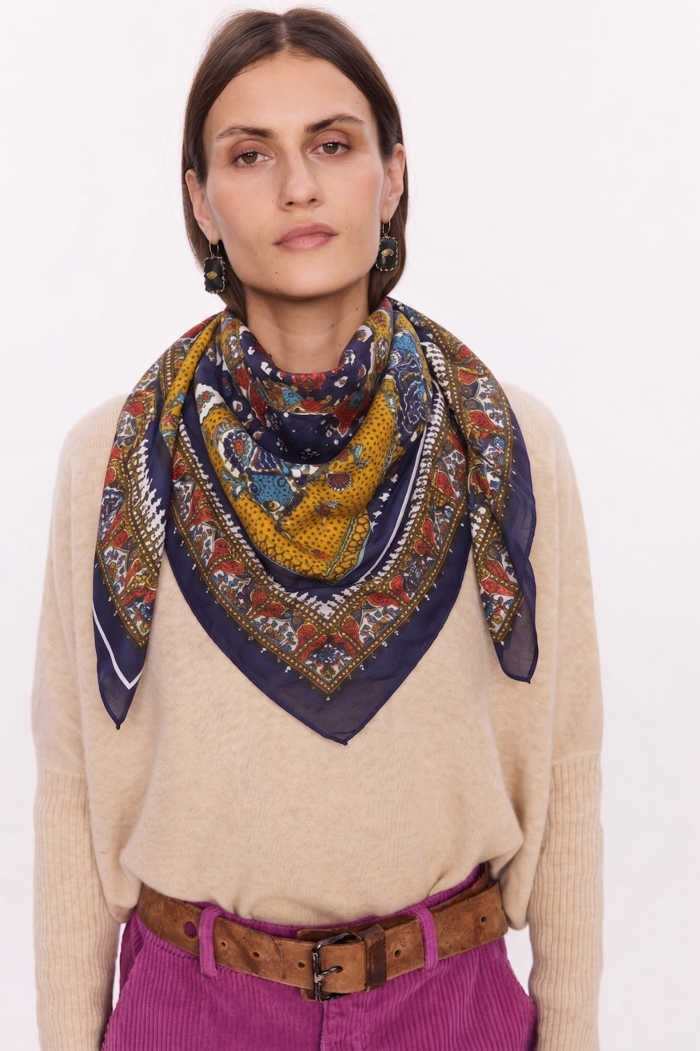 3 . SCARF   POLA