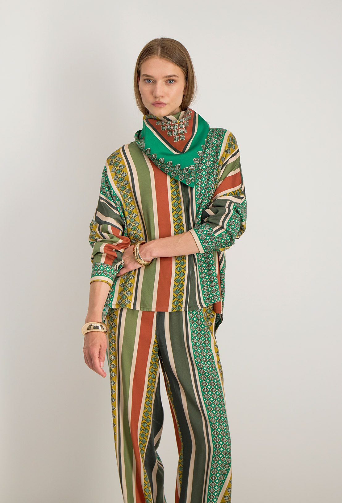 NERIA SCARF