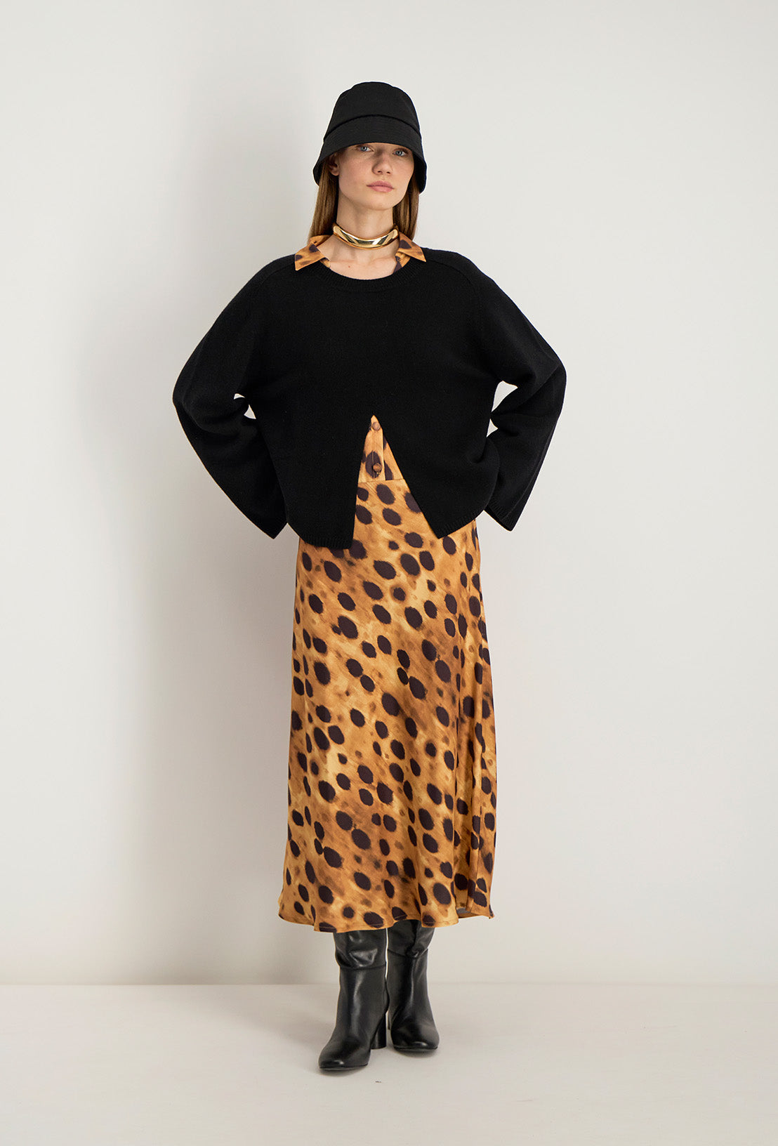 HILDA SWEATER