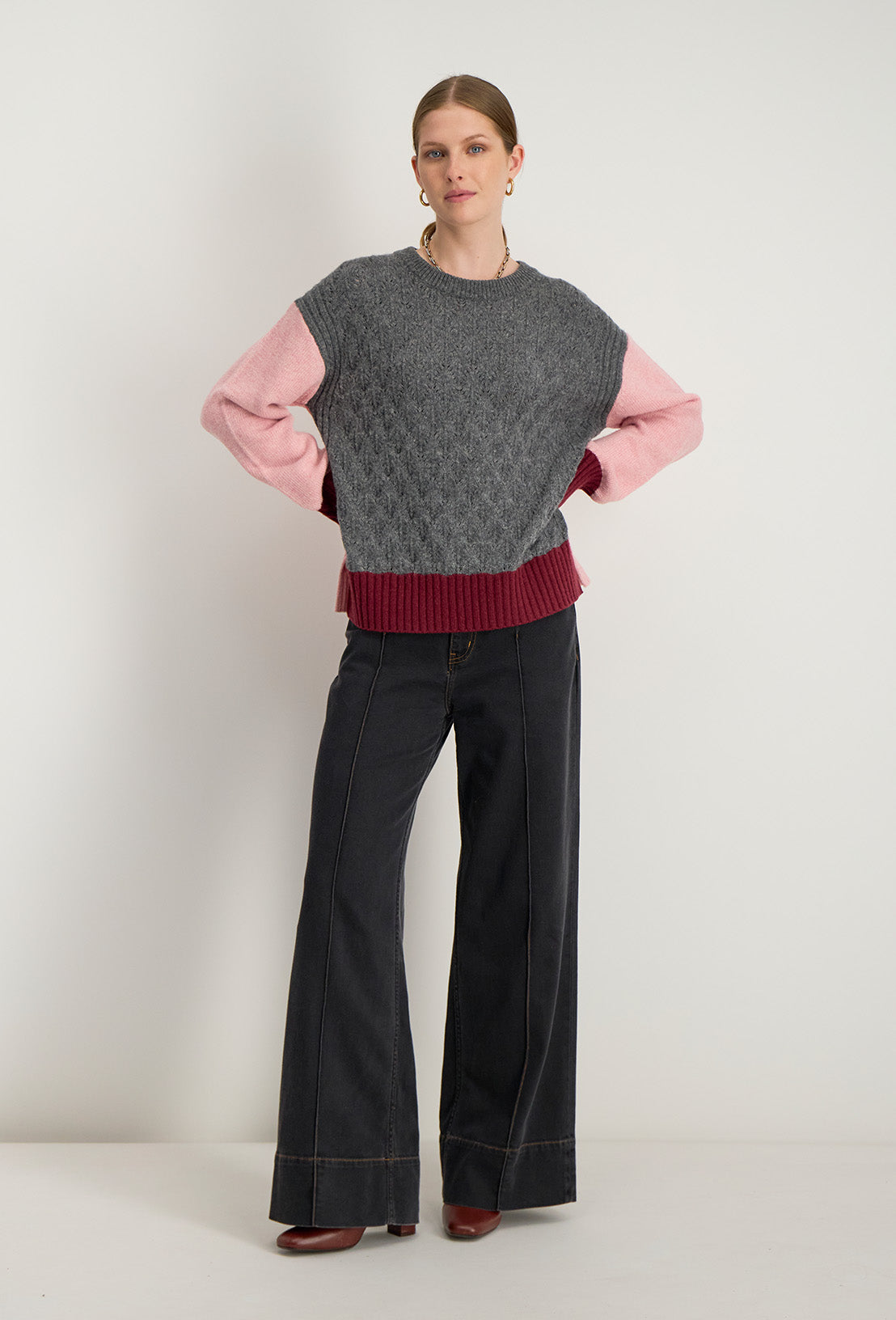 IRIDA SWEATER