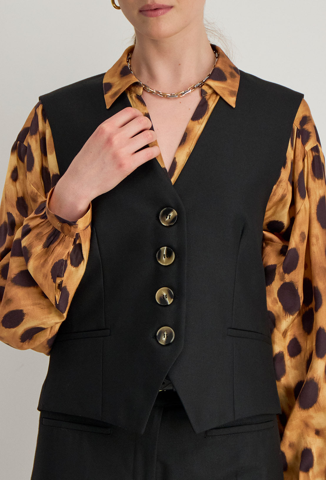 RAINA JACKET