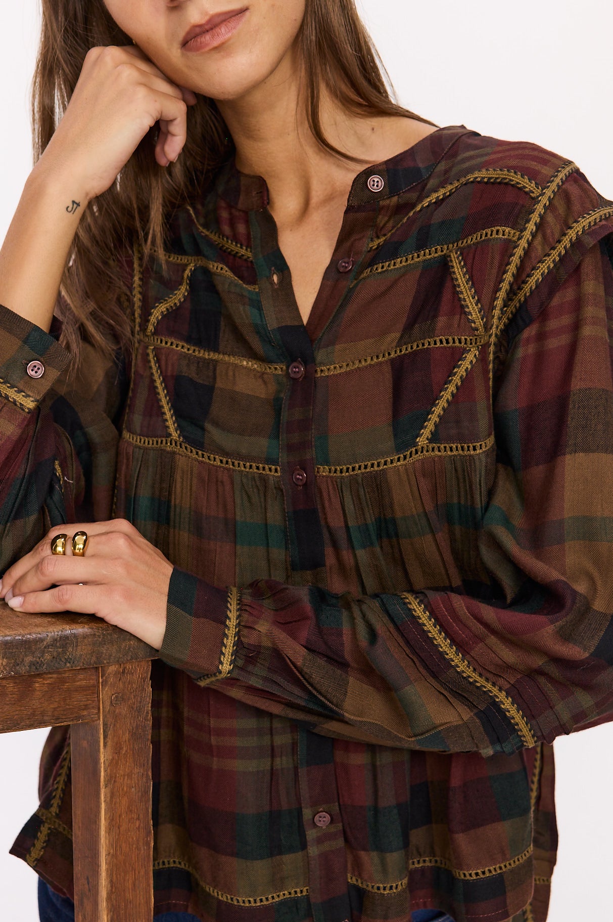 129 . LONG-SLEEVED SHIRT SLIM FIT