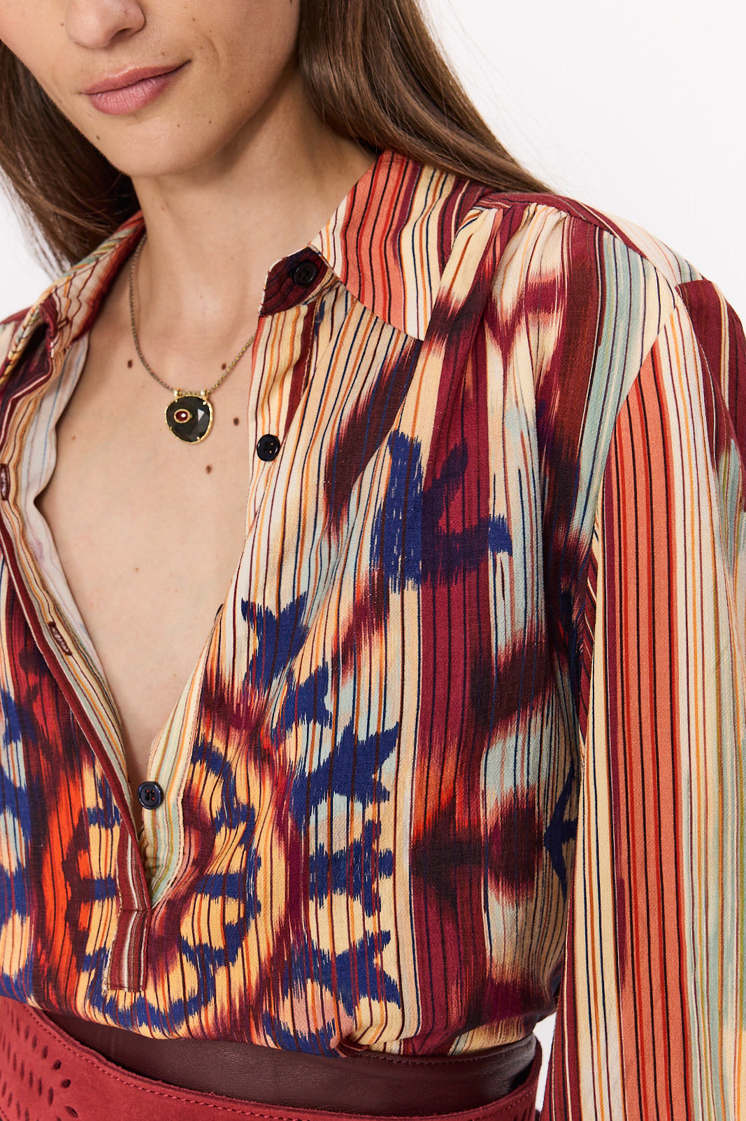 8 . ROSALINE LONG-SLEEVED SHIRT