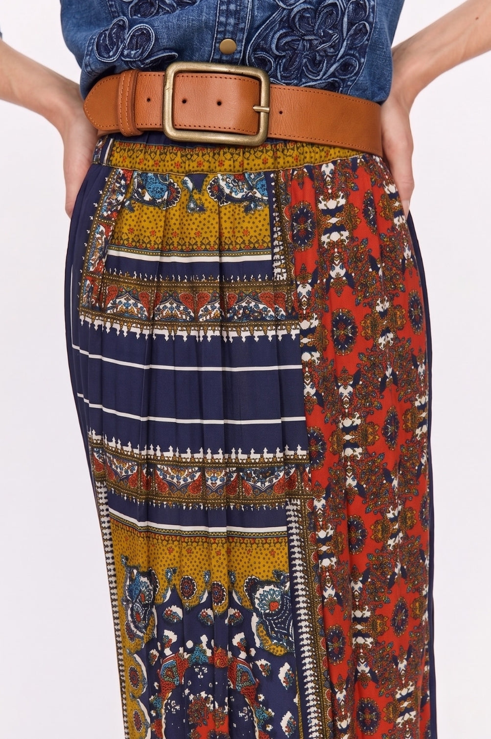 POLA SKIRT