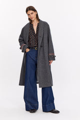 715 . LONG COAT ML LUCAS