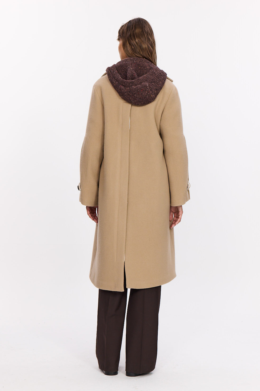 713 . NATY LONG COAT