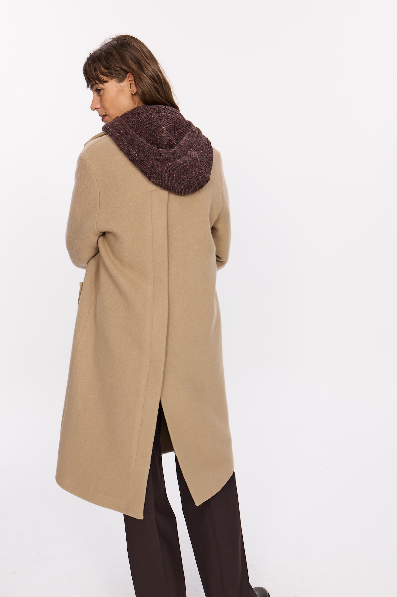 713 . NATY LONG COAT
