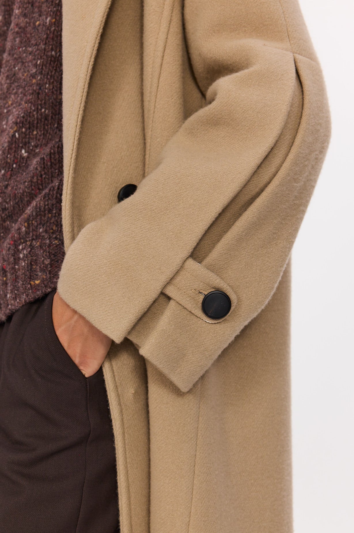 713 . NATY LONG COAT