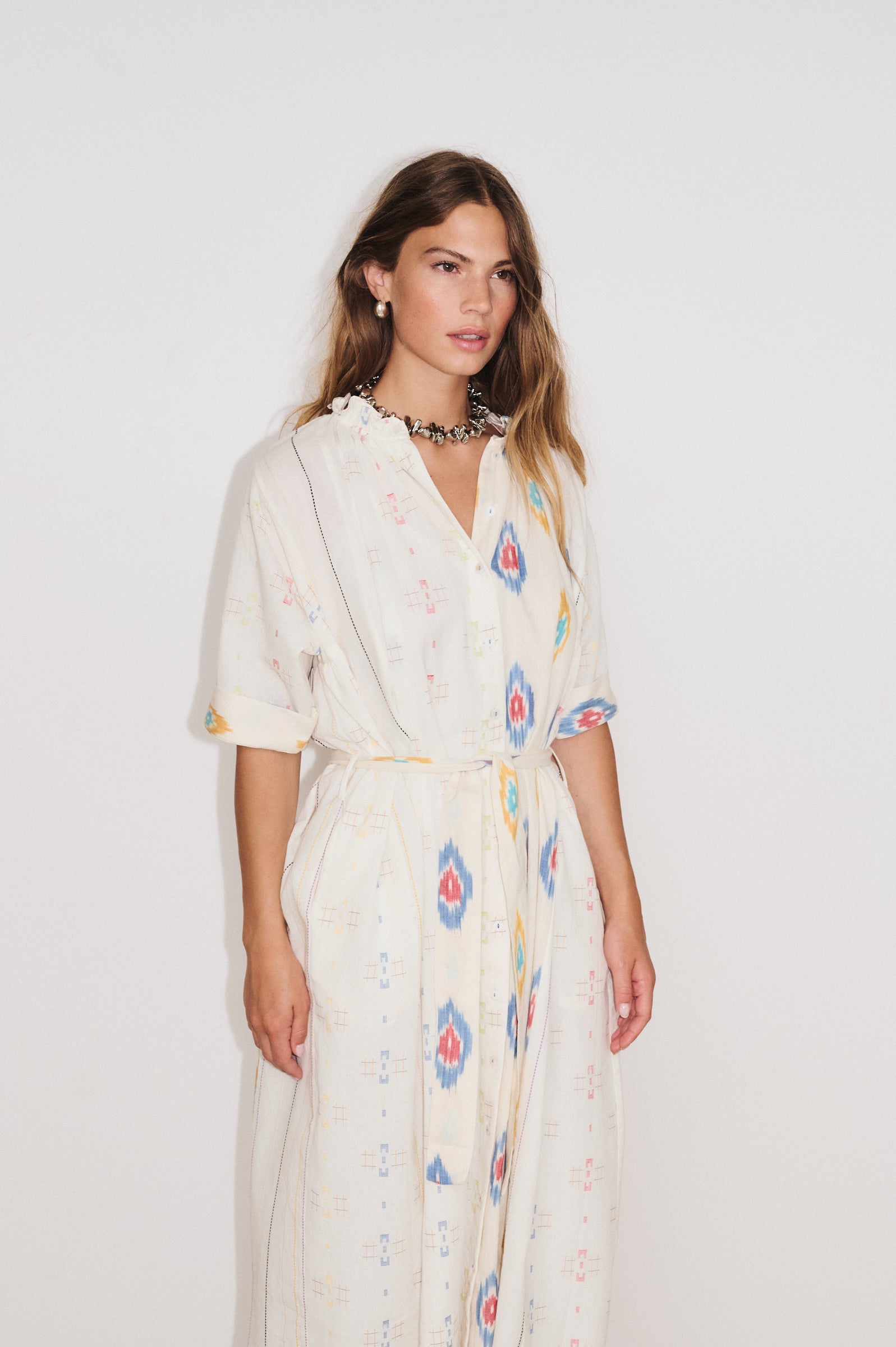 Robe chemise midaxi Kaia écru en coton patchwork multicolore vue de face