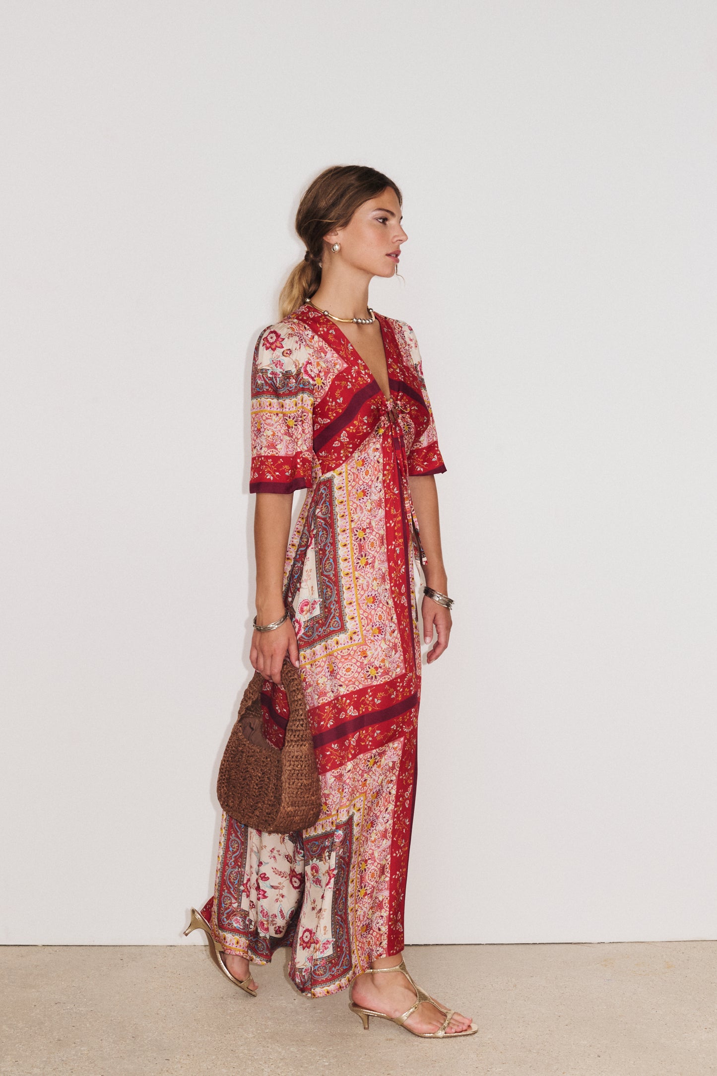 Robe Romance Stella Forest portée, silhouette fluide et féminine en mouvement